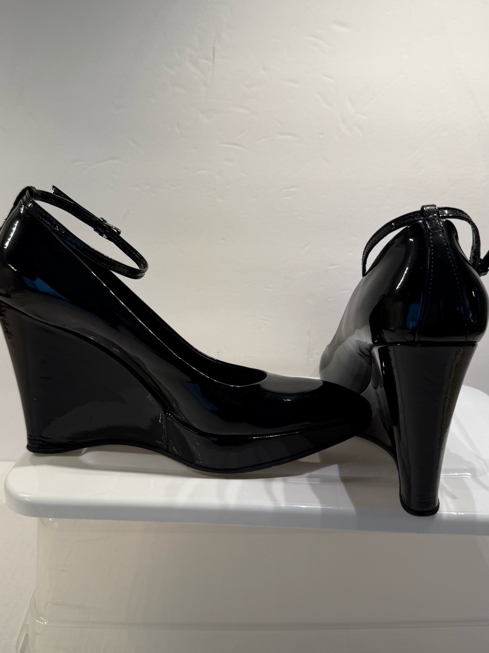 Jil Sander Black Patent Leather Wedge Pumps with Ankle Strap sz 7